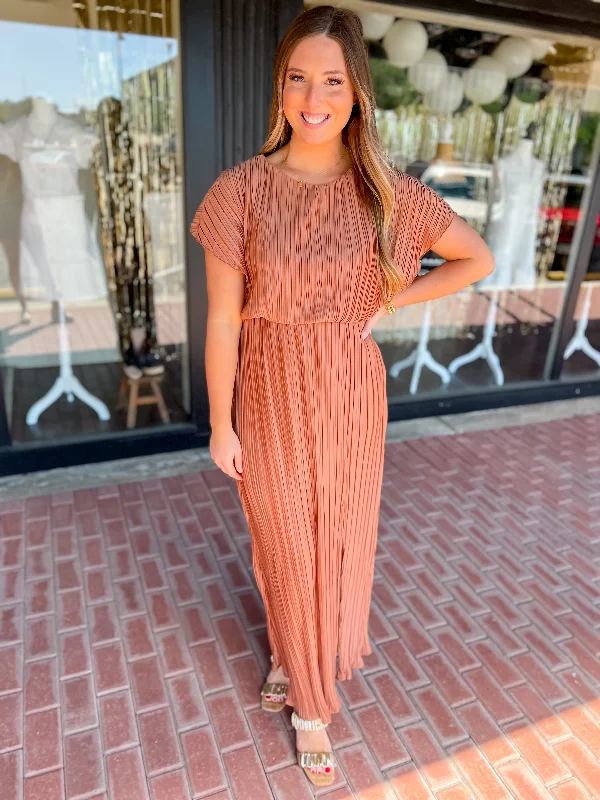 Vintage-Modern Style Offers Main Way Pleated Maxi Dress-F. Rose Graceful Movement