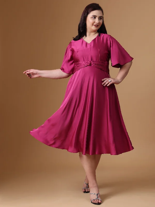 Chic Trends Unveiled Velvet Satin Rani Straight Dress Contemporary Elegance