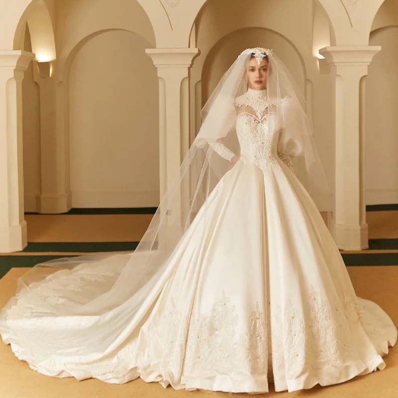 Daring Fashion Promotions Big Skirt Muslim Wedding Dress with High O-neck and Turtle Neck Modern Romance