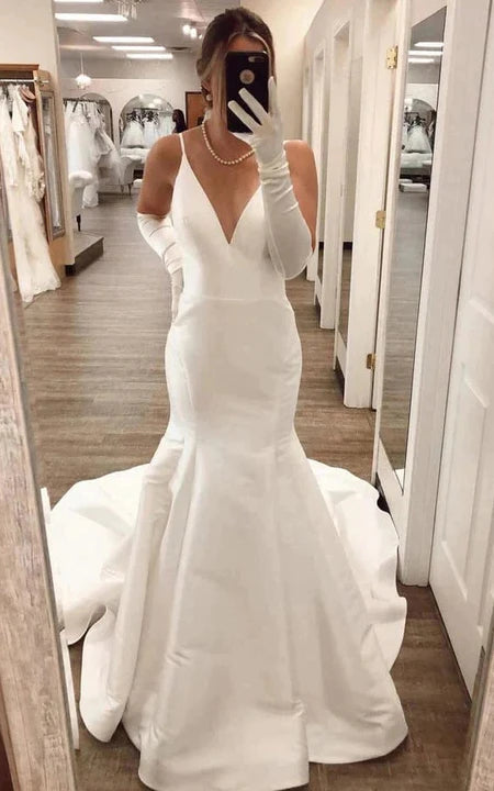 Exclusive Discount Simple Sexy Spaghetti Plunged Solid Mermaid Wedding Dress with Back Bow Vibrant Prints