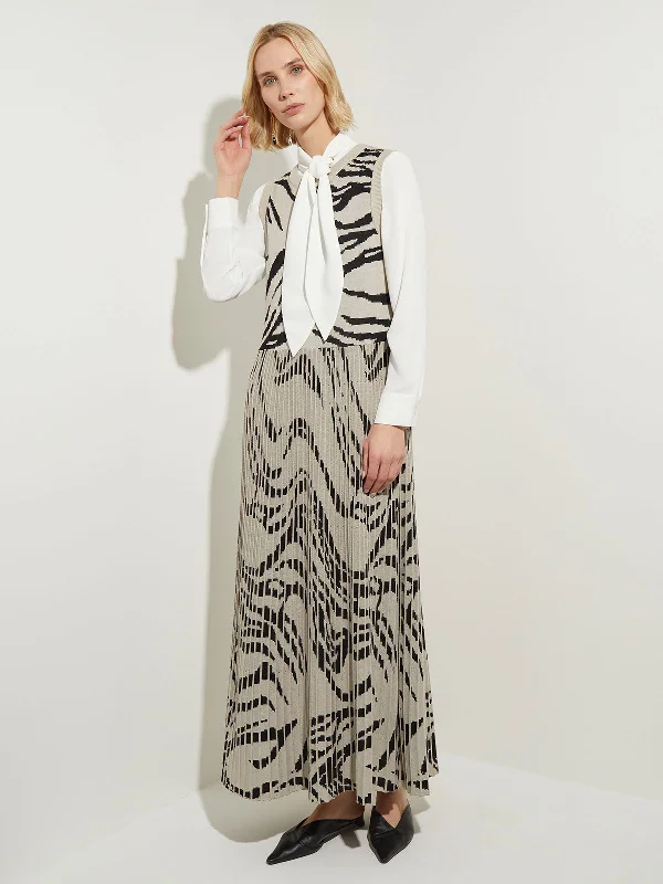 The Latest Fashion Trends Contrast Zebra Pleated Soft Knit Maxi Dress Feminine Grace
