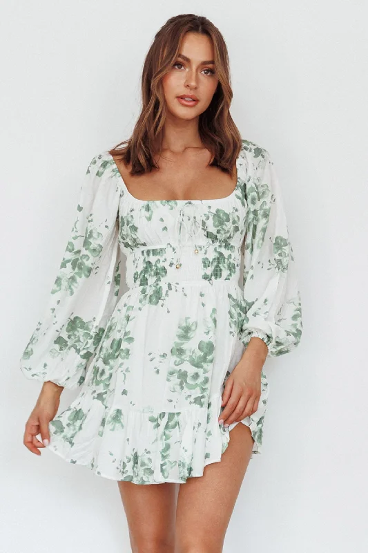Break Fashion Norms Amilie Shirred Long Sleeve Dress Floral White/Olive Elegant Contour