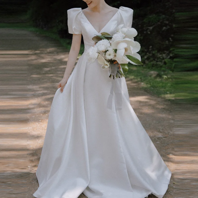 Affordable Luxury Fashion Simple Outdoor V-neck Satin Wedding Dress with Short Sleeve Save On Classic Elegant Styles