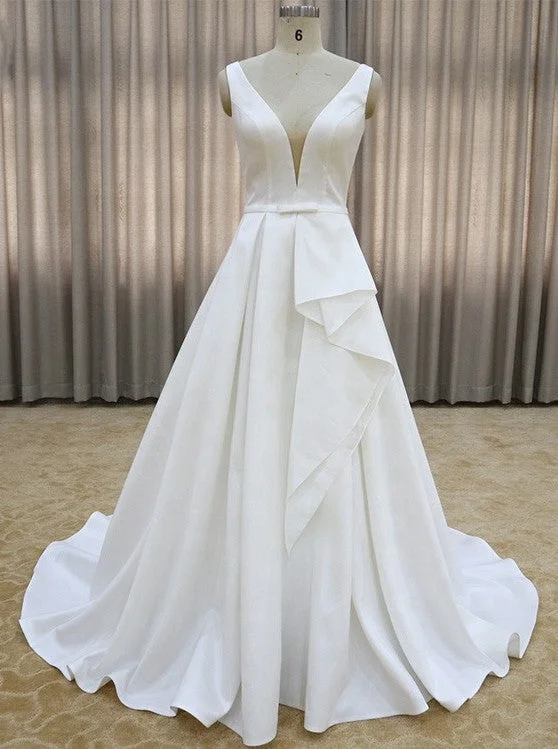 Break Fashion Norms Simple V-neckline Ivory Wedding Dress Great Deals On Ethnic Cultural Wear