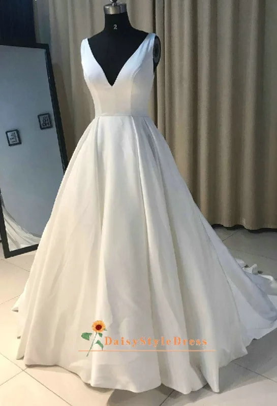 End-Of-Season Clearance Simple Ball Gown V-neckline Wedding Dress Romantic Flair