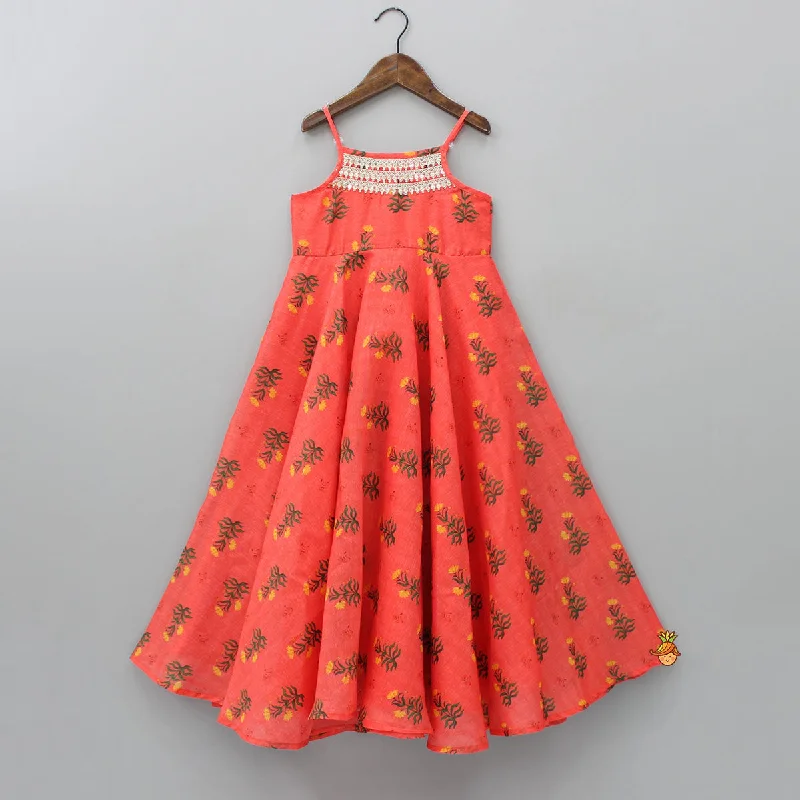 Trendy Looks On Sale Sequins Detailed Floral Printed Kurti Casual Weekend Relaxed Style