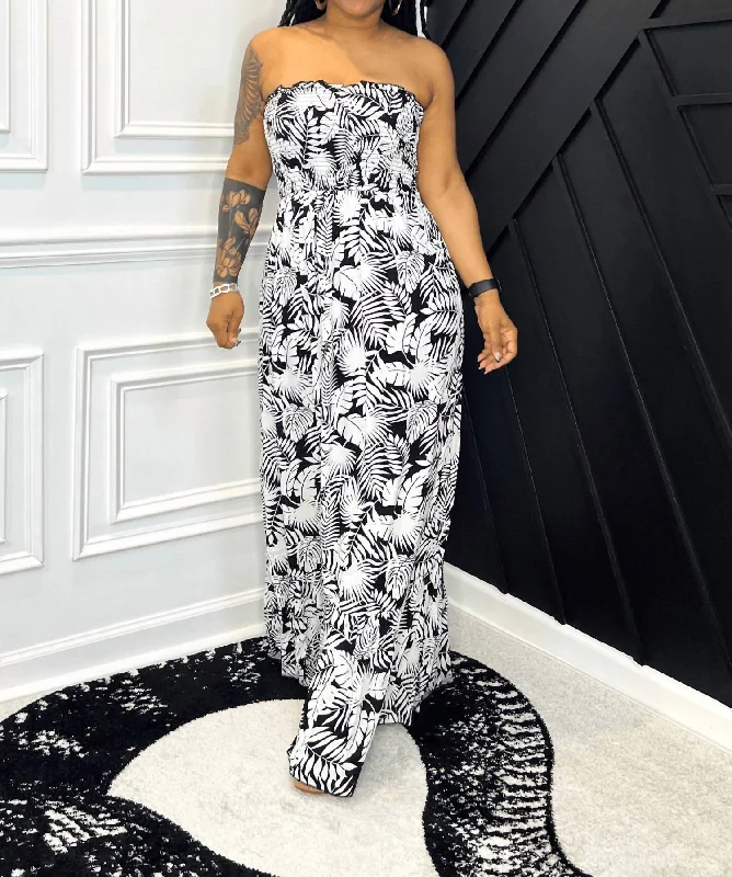 Urban Elegance Deals Blooming Beauty Maxi Dress In Black/white Minimalist Chic
