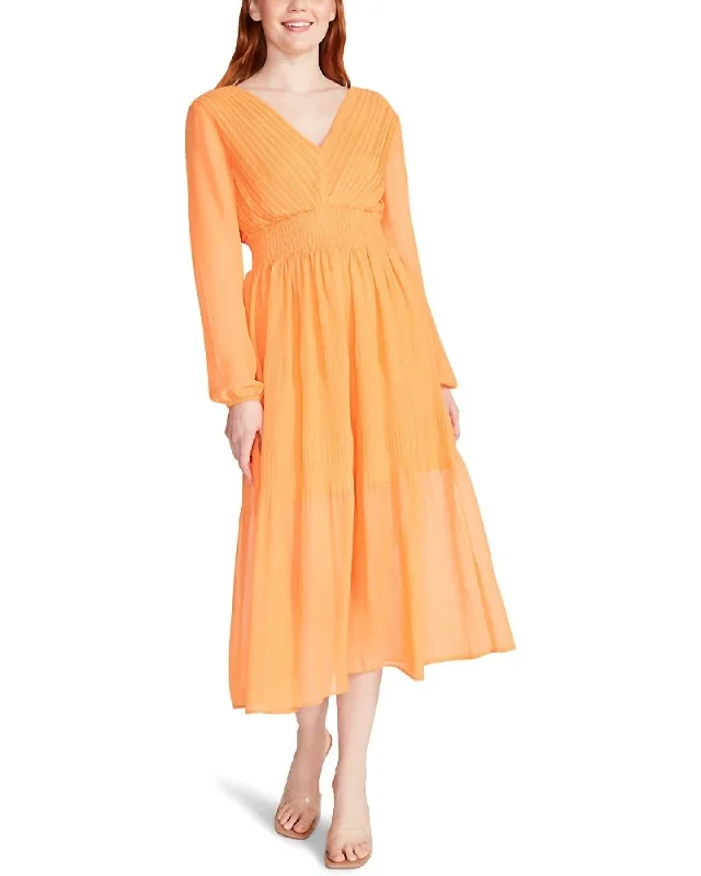 Shop The Hottest Deals Nylah Maxi Dress In Bird Of Paradise Now On Sale For Chic Urban Styles