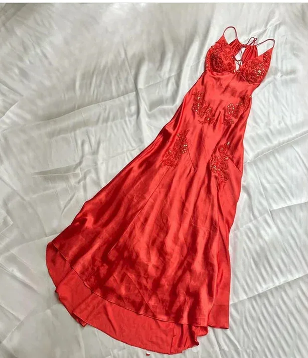 Dive Into Trendy Styles Charming Sheath Spaghetti Straps Satin Long Prom Dress, D88 Effortless Comfort