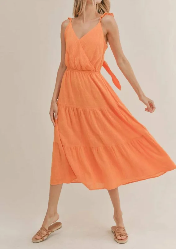 Bold Style Discounts So Cal Midi Dress In Orange Holiday Sale