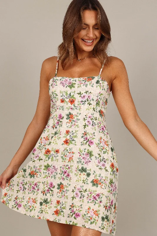 Fashion Essentials Steph Mini Dress - Floral Chic Allure