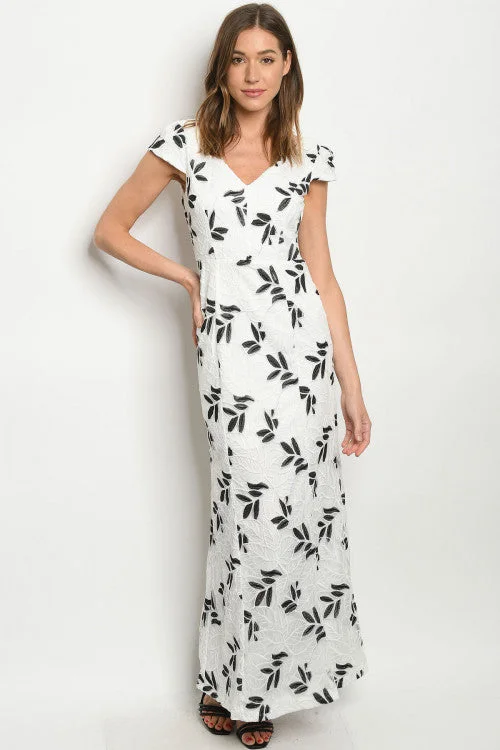 Women's Clothing Apparel Score Big On Glamorous Red - Carpet Styles Black and White Lace Overlay Maxi Dress Women's Clothing Apparel Score Big On Glamorous Red - Carpet Styles Black and White Lace Overlay Maxi Dress