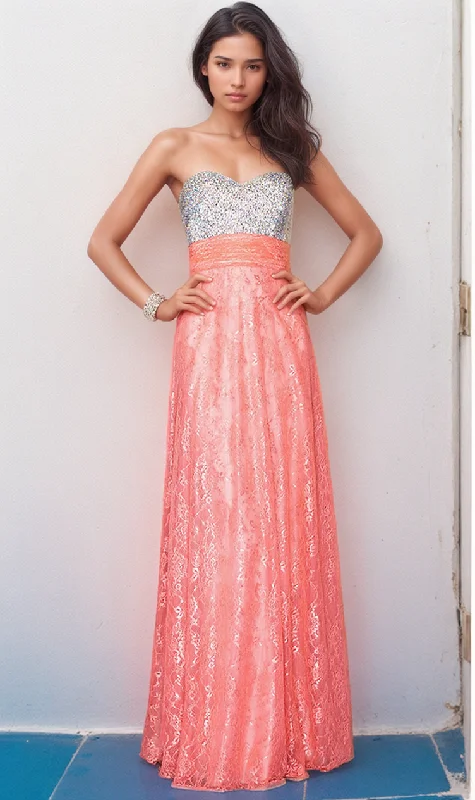 Classic Elegance Sales Full Length Sweetheart Open Back Lace Gown Elegant Details