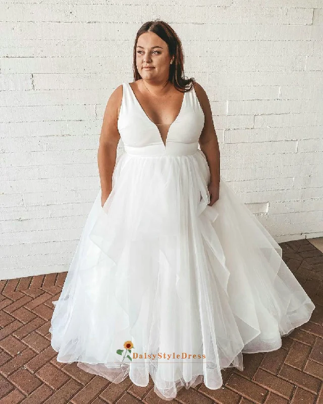 Chic Trend Collection Tiered Skirt Plus Size Wedding Dress Weekend Special