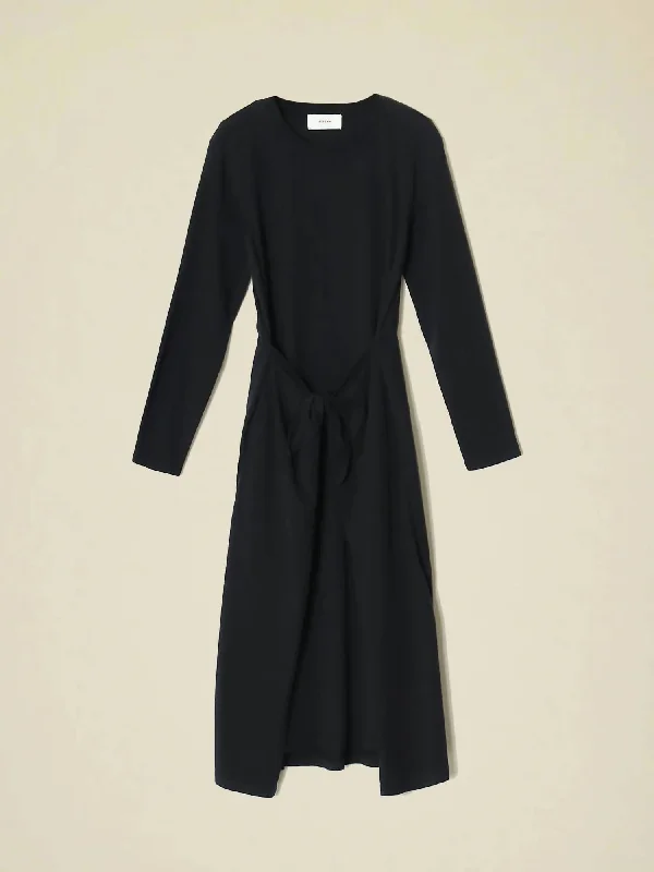 Seasonal Picks Sylvie Midi Dress In Black Romantic Detailing