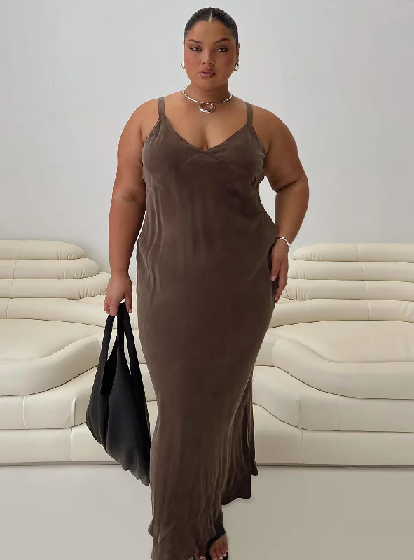 Women's Outdoor Activity Garments Laurette Maxi Dress Brown Curve
