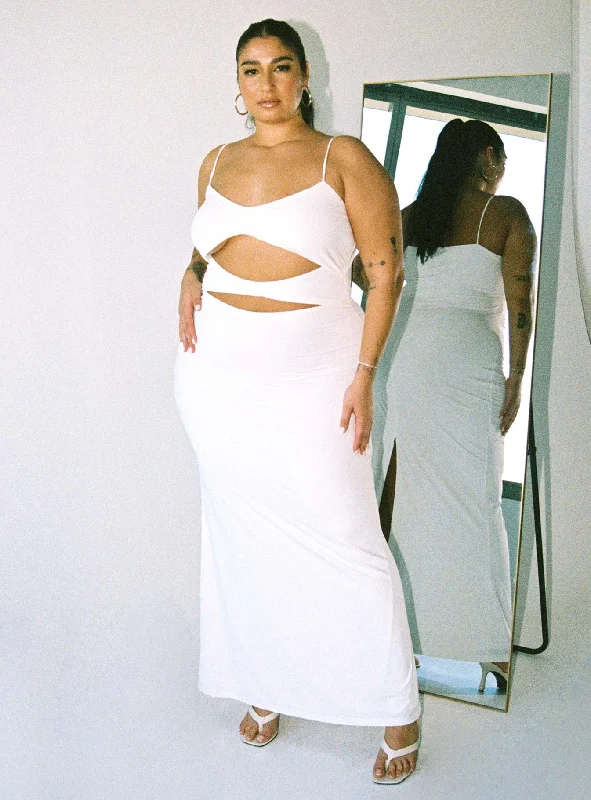 Women's Stylish Outdoor Outfit Maci Maxi Dress White Curve