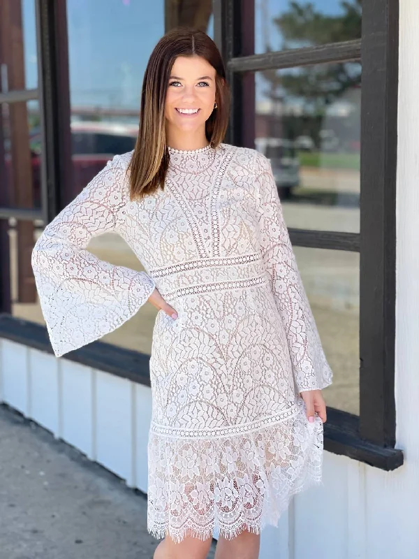 Women's Casual Outfit Romance Lace Bell Sleeve Dress in White