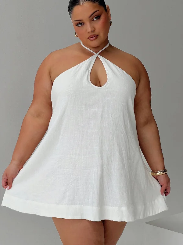 Chic Casual Wardrobe Essentials Thomasina Linen Halter Dress White Curve