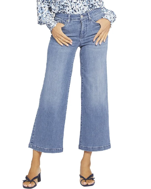 Stylish Outerwear Clothing For Women Dive Into Trendy Women's Fashion NYDJ Teresa Sweetbay Jean Stylish Outerwear Clothing For Women Dive Into Trendy Women's Fashion NYDJ Teresa Sweetbay Jean