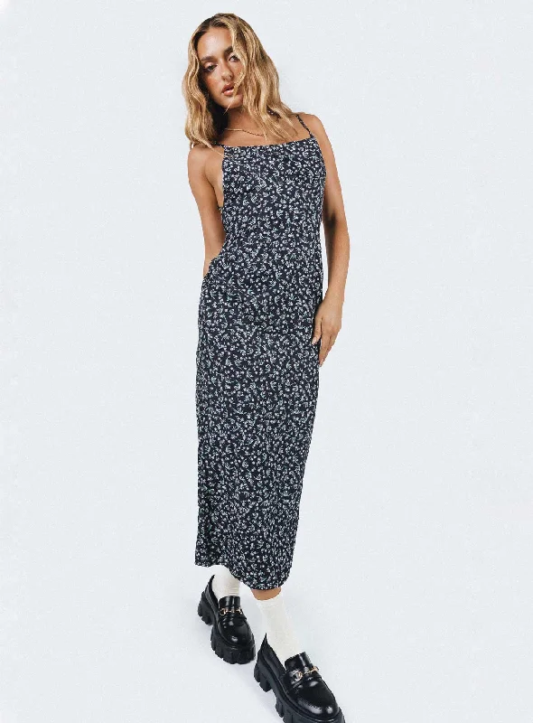 Stylish Women's Garments For Holidays Arkana Maxi Dress Black Floral