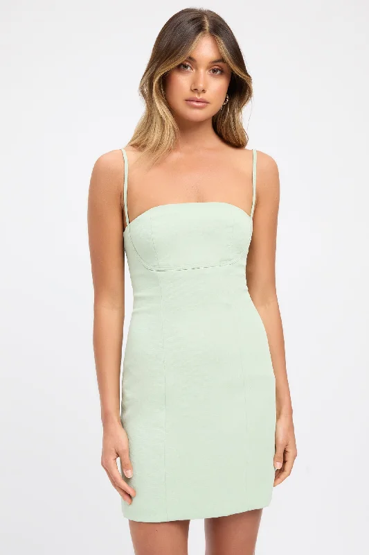 Versatile Outfits Oyster Bind Dress