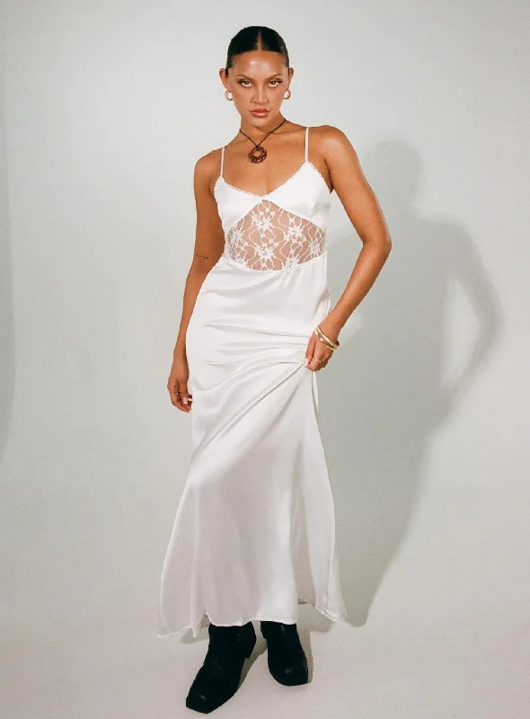 Discount Store Roselle Maxi Dress White