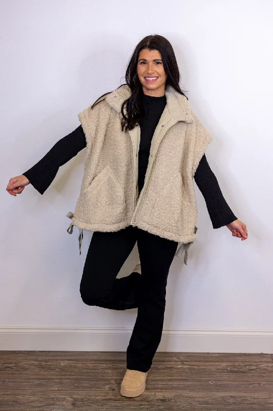 Women's Clothes And Apparel Feminine Soft - Hued Styles Teddy Fur Beige Sherpa Vest