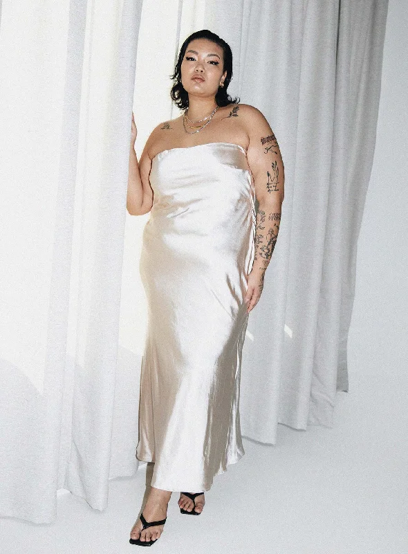 Stylish Women's Clothing Haley Maxi Dress Champagne Curve